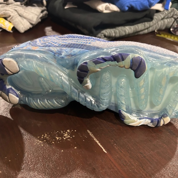 Nike men’s Sneakers in Blue and Gray. Fly knit! - Picture 4 of 9